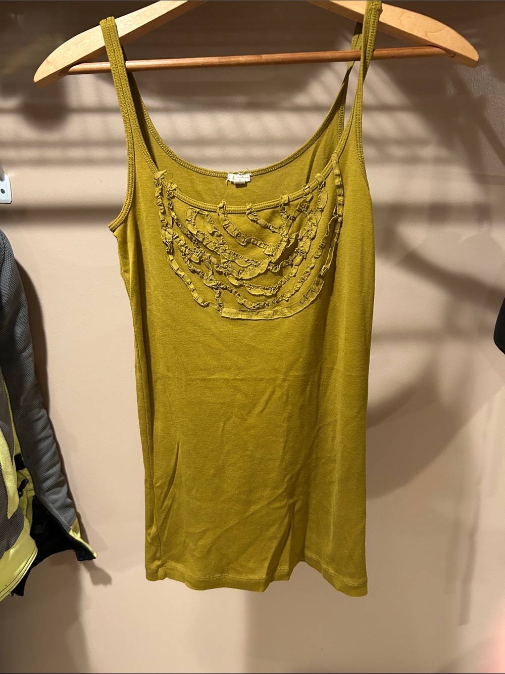 Jcrew ruffle Sleeveless Tank Top in Olive